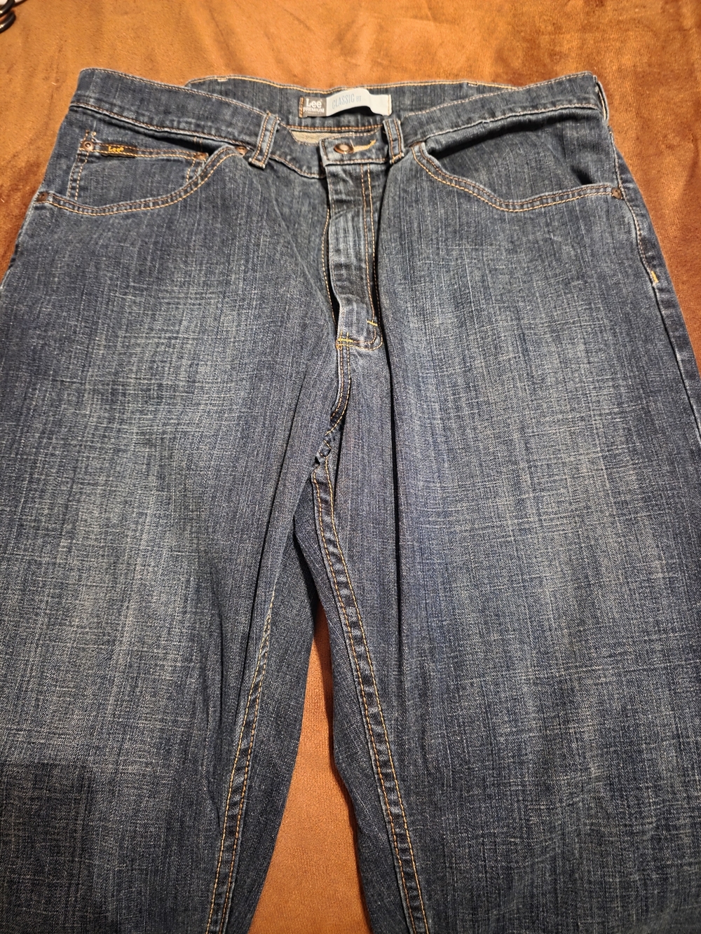 Lee Men’s Relaxed Fit Blue Jeans